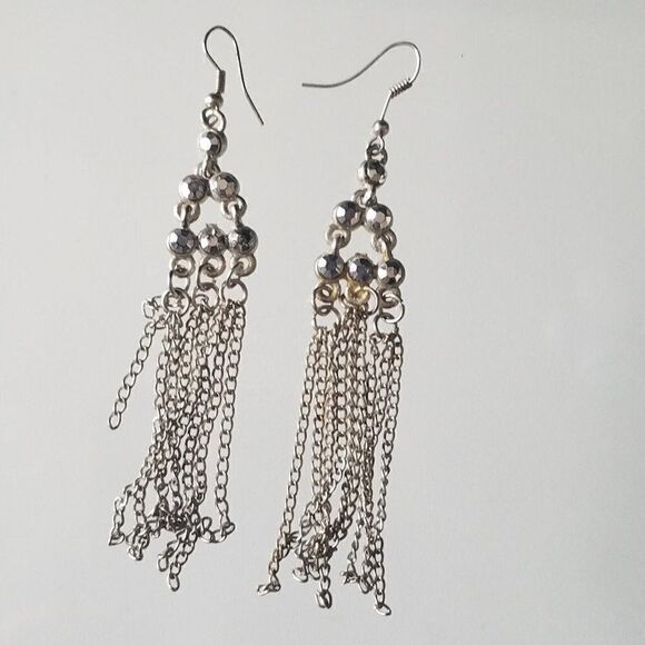 Chain Tassel Dangling Drop Earrings Pierced Silver Tone Metal - Picture 4 of 4